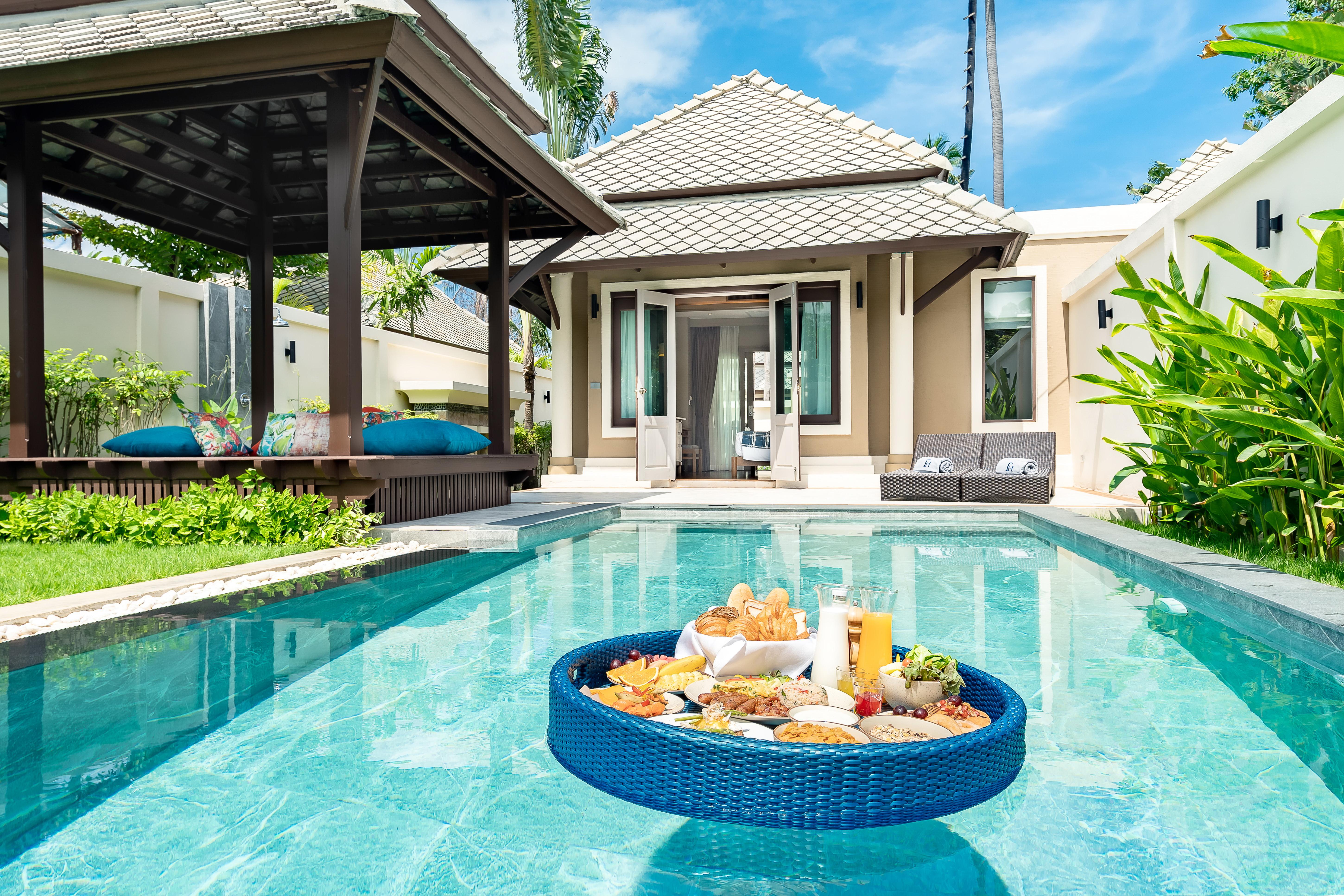 Fair House Villas & Spa, Koh Samui Mae Nam Exterior photo A floating breakfast at a resort in Phuket, Thailand
