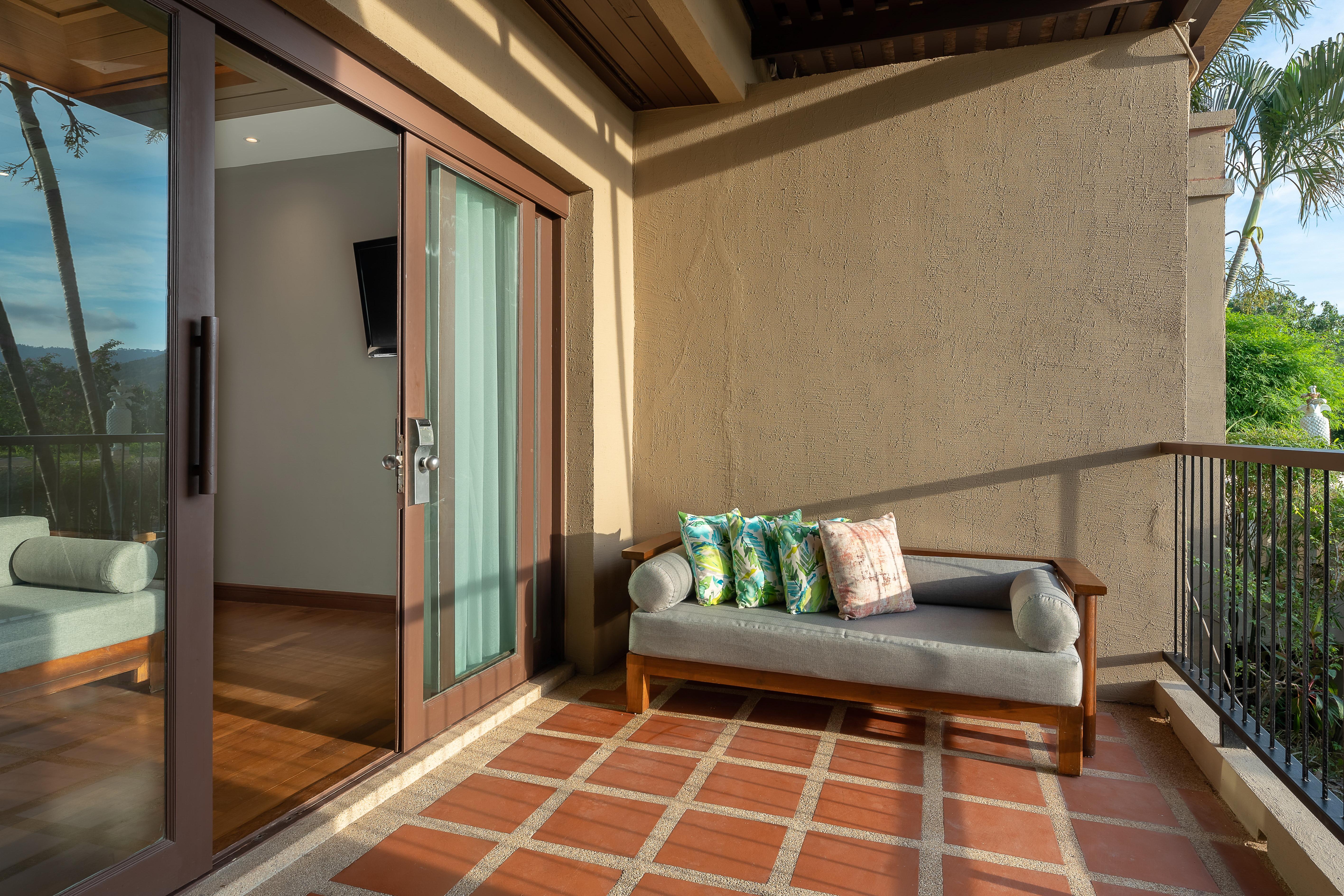 Fair House Villas & Spa, Koh Samui Mae Nam Exterior photo A balcony at a hotel