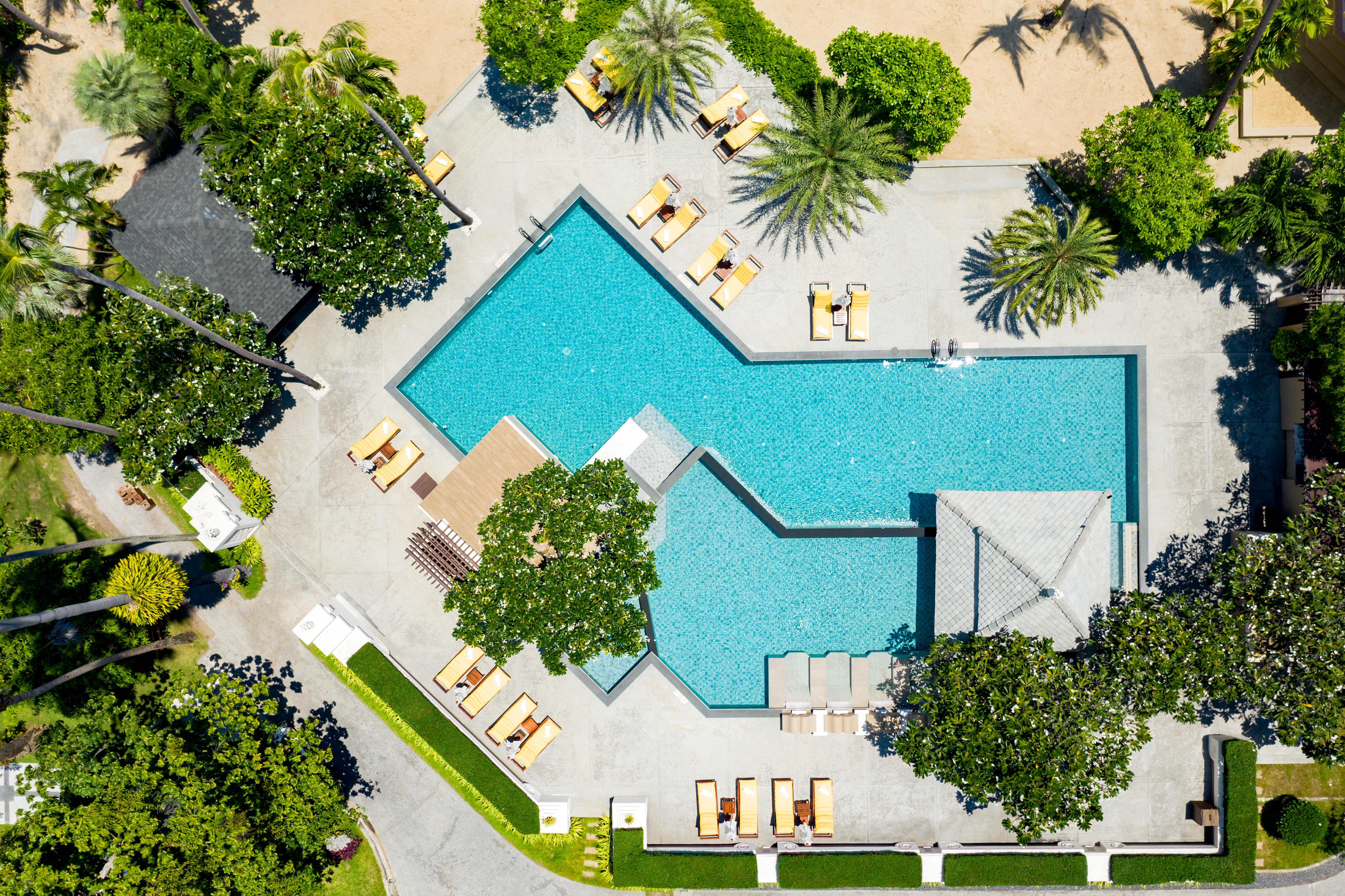 Fair House Villas & Spa, Koh Samui Mae Nam Exterior photo Aerial view of the pool at the Four Seasons Hotel, Los Angeles